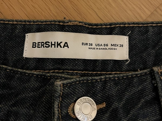 Teksad Bershka teksad s. 38