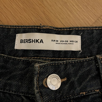 Teksad Bershka teksad s. 38