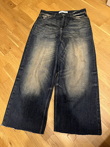 Teksad Bershka teksad s. 38 (4 фото из 4)