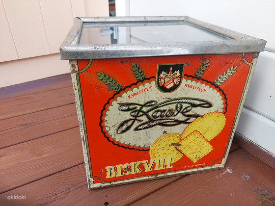 KAWE biskviidi kast