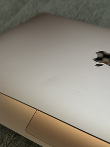 MacBook Air Retina, 13-inch, 2020 (3 foto / 5)