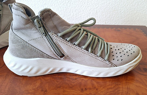 Кроссовки ECCO (3 фото из 3)