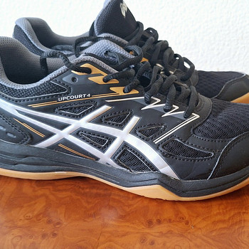 Кроссовки Asics