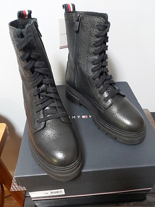 Tommy Hilfiger Saapad, suurus 38 (3 foto / 3)