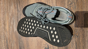 Adidas 41 (1 foto / 4)