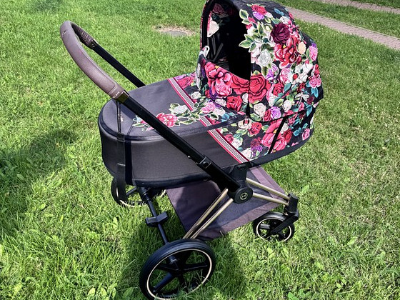Cybex Priam V3