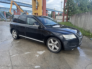 VW Touareg (2 фото из 8)