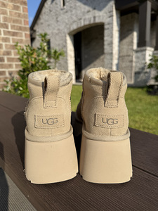 Ugg naiste saapad (2 foto / 5)