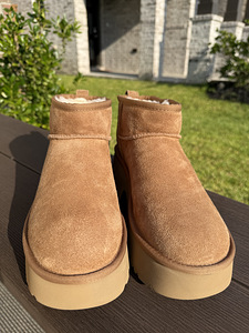 Ugg (4 foto / 6)