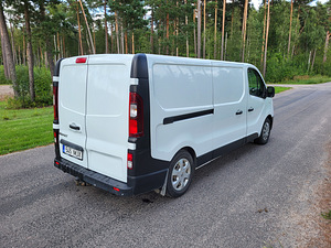 Renault Trafic (9 фото из 10)