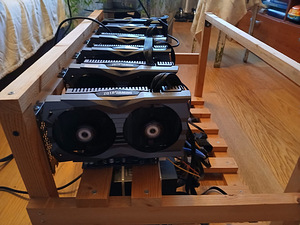 Krüptovaluuta kaevandaja 6x RTX 2060 6GB (4 foto / 10)