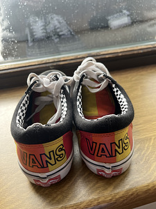 Vans (2 foto / 3)
