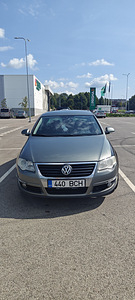 Volkswagen Passat (1 фото из 7)