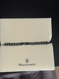 Браслет Maserati (6 фото из 9)