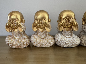 Статуэтка будды (2 фото из 4)