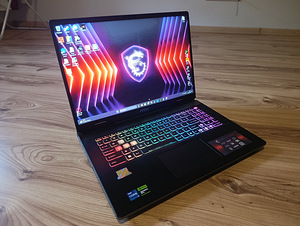 MSI Sword 17 HX B14V 20th Anniversary Edition (1 foto / 5)