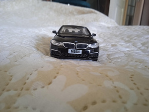 BMW M5 mudel mudelauto (2 foto / 8)