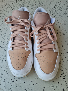 Nike air jordan 1retro low og (2 foto / 4)