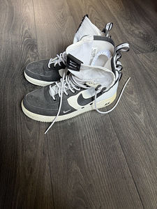 Air Force 1 (1 фото из 3)