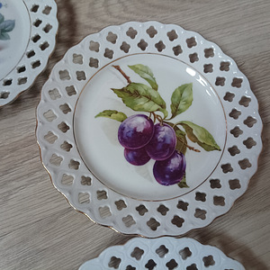 Desserttaldrikud nikerdatud portselan (2 foto / 6)