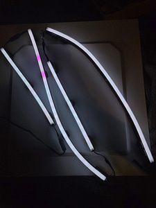Defektne LED riba Corsair LS100 iCUE starter komplekt. (1 foto / 7)