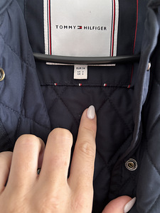 Tommy Hilfiger (2 фото из 7)