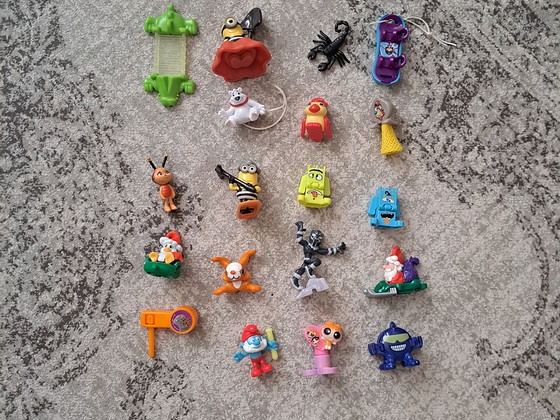 Kinder surprise mänguasjade komplekt