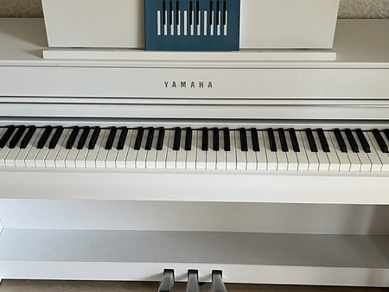 Yamaha CLP-745 WH digitaalne klaver