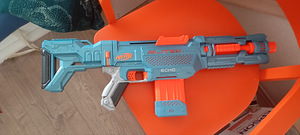 Nerf пластиковые пушки (3 фото из 9)