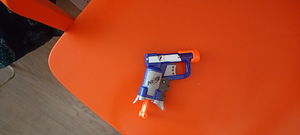 Nerf пластиковые пушки (4 фото из 9)