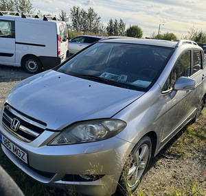 HONDA FR-V 1,8 BENS AUTOMAAT, VARUOSAD (2 foto / 10)