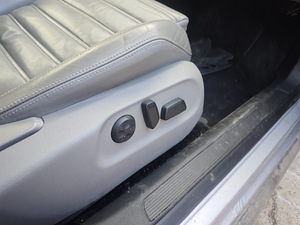 VOLKSWAGEN PASSAT VARIANT nelikvedu (5 foto / 8)