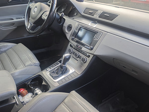 VOLKSWAGEN PASSAT VARIANT nelikvedu (6 foto / 8)