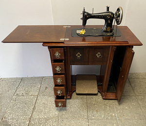 Singer 1885.a (4 фото из 10)