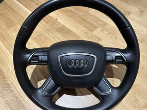Audi A3 rool ja turvapadi (1 фото из 7)