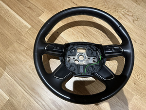 Audi A3 rool ja turvapadi (3 фото из 7)