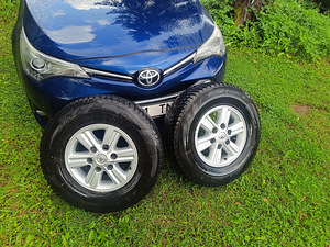 Hilux r15 2tk (1 foto / 3)