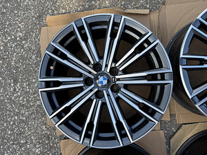 18" оригинальные диски BMW стиль 790M 5x112 (G20/21/22/23) (1 фото из 8)