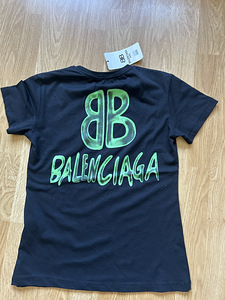 Balenciaga T-shirt (2 foto / 3)