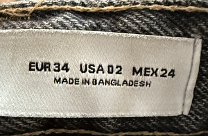 Черные джинсы Bershka (3 фото из 3)