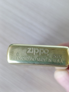 Зажигалка Zippo. (5 фото из 8)