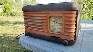 1940ndate antiikne raadiola. (2 foto / 4)