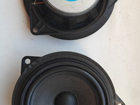 BMW e90 колонки HI-FI