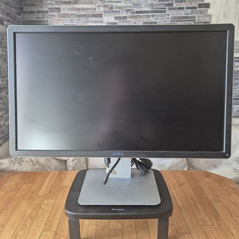 Монитор Dell P2414Hb — 24", IPS, с подставкой и кабелем