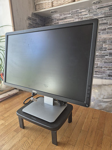 Monitor Dell P2414Hb — 24", IPS, koos aluse ja kaabliga (3 foto / 4)