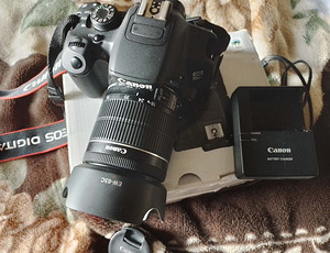 Canon eos 700d Canon EF-S 18-55mm 1:4-5.6 is stm. (1 լուսանկար / 2)