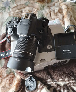 Canon eos 700d Canon EF-S 18-55mm 1:4-5.6 is stm. (2 լուսանկար / 2)
