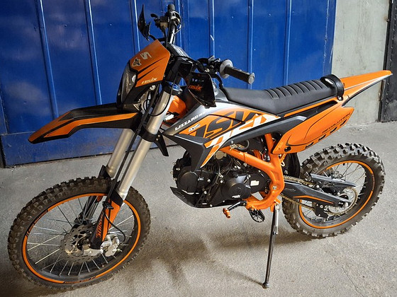 Enduro-kross Lizard 125cc. 2024 a.