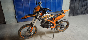 Enduro-kross Lizard 125cc. 2024 a. (1 foto / 3)
