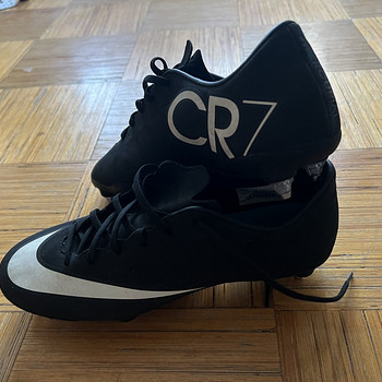 Футбольные бутсы CR7 Mercurial